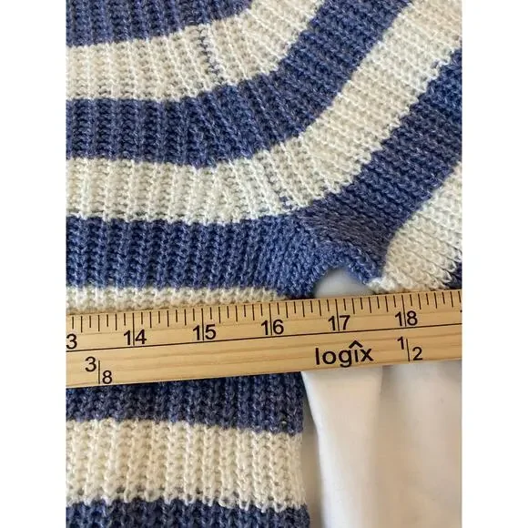 American Eagle Blue and White Striped Collared Sweater - Picture 4 of 7